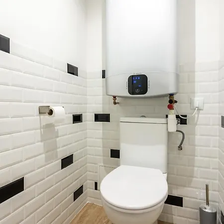 Apartment And Warm Flat For Four Or Six People In Center