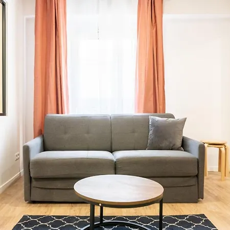 And Warm Flat For Four Or Six People In Center Apartment *